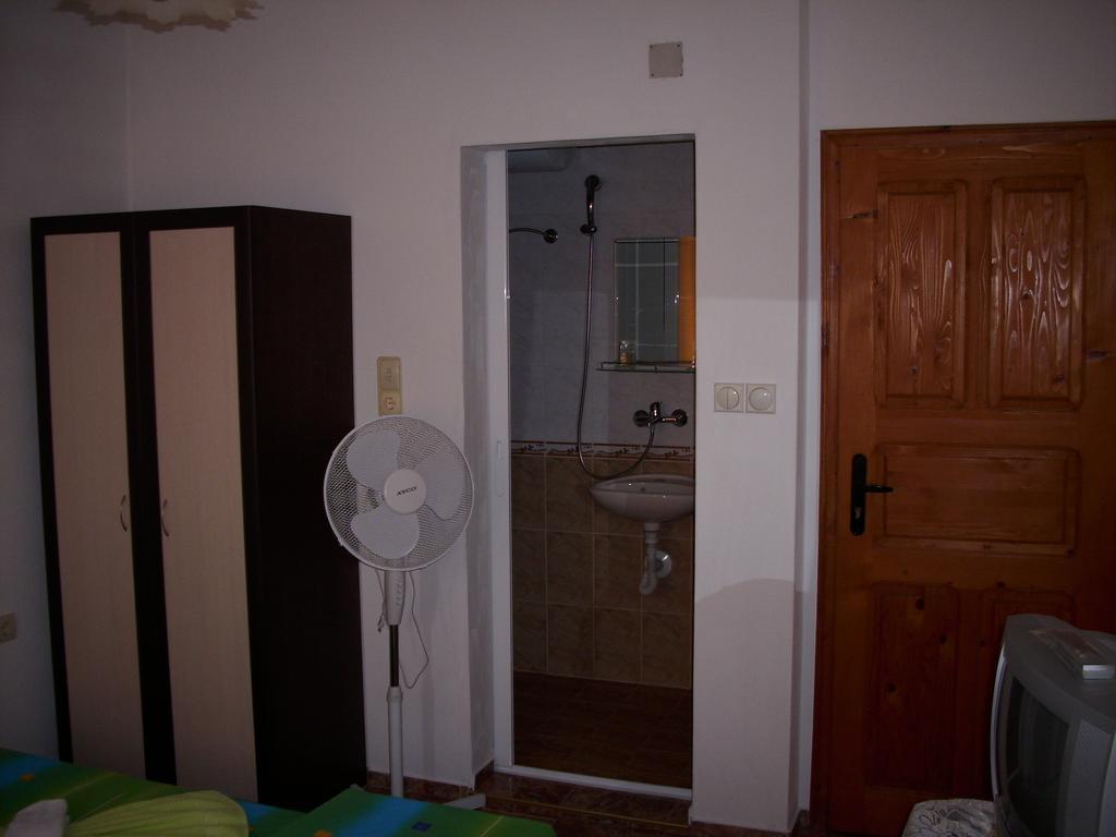 Georgievi Guest House Pomorie Eksteriør bilde