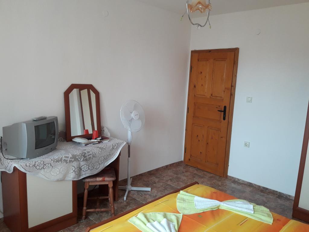 Georgievi Guest House Pomorie Eksteriør bilde
